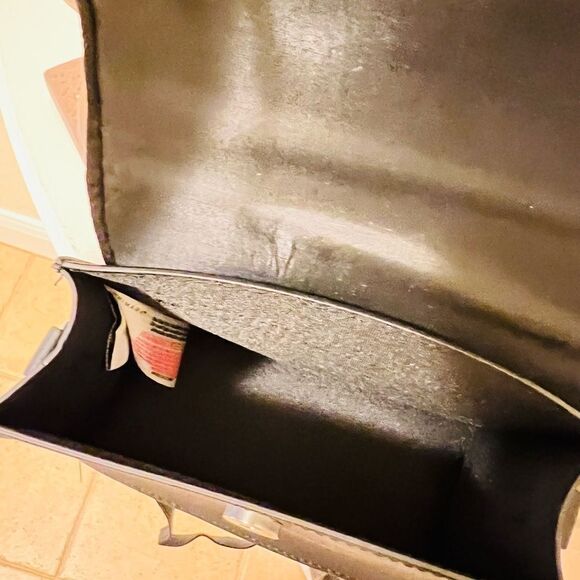 Minnie Mouse Crossbody Bag - Picture 8 of 9